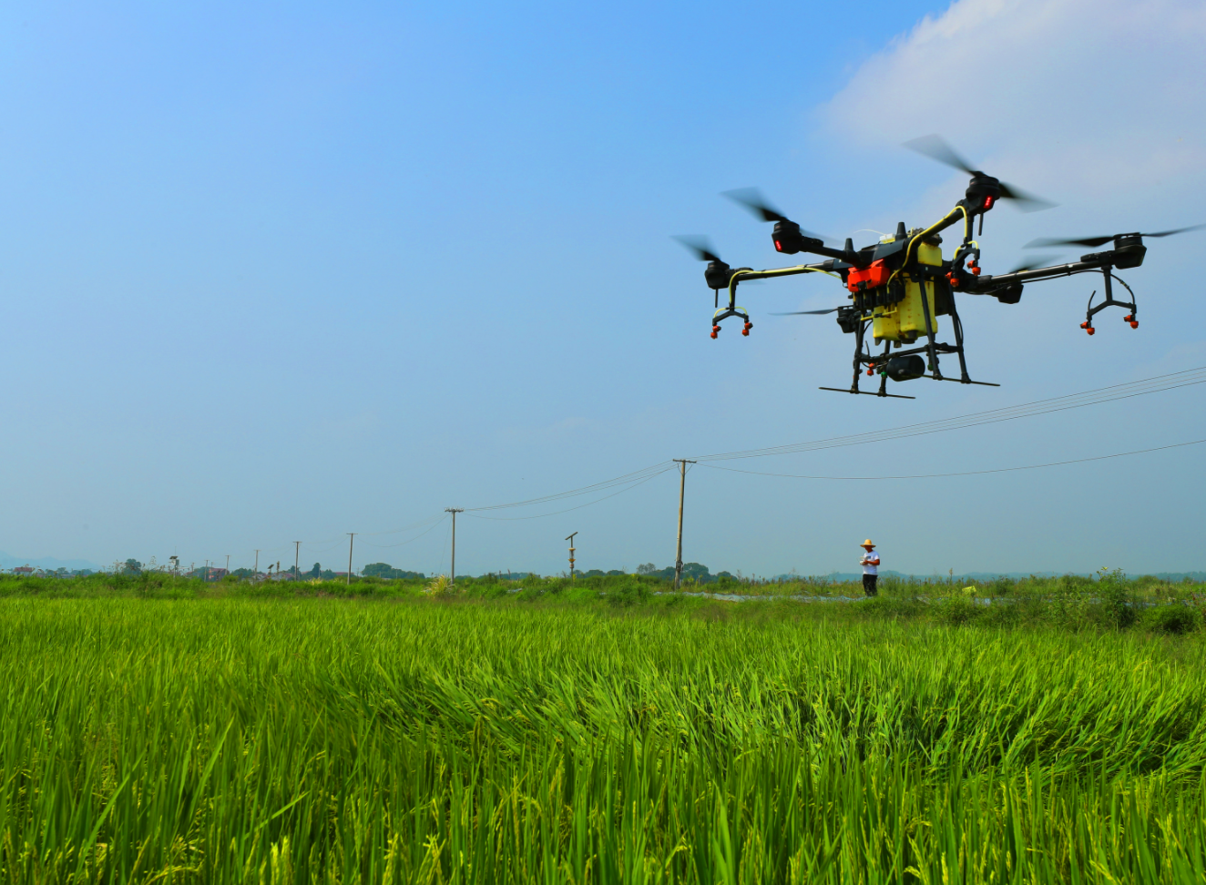 廈門政府將無人機(jī)納入農(nóng)機(jī)購置補(bǔ)貼方案中(圖1) 廈門政府將無人機(jī)納入農(nóng)機(jī)購置補(bǔ)貼方案中(圖1)