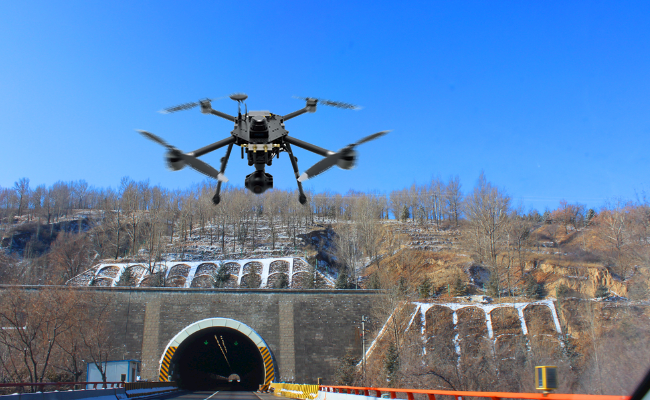 無(wú)人機(jī)技術(shù)的應(yīng)用領(lǐng)域你知道有哪些?(圖3) xj1.png