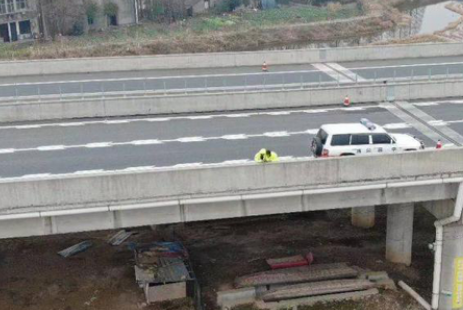 益陽高速利用無人機巡邏,開啟兩棲巡邏時代(圖2) 益陽高速利用無人機巡邏,開啟兩棲巡邏時代(圖2)